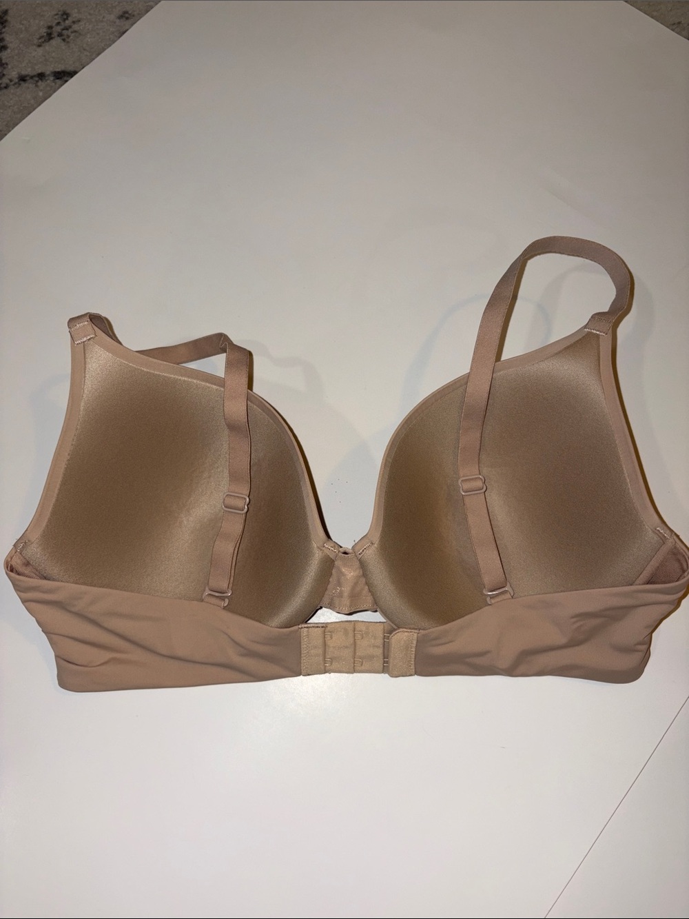 NWOT- 36C Hanes Smooth T-Shirt Bra - Nude - Picture 2 of 3